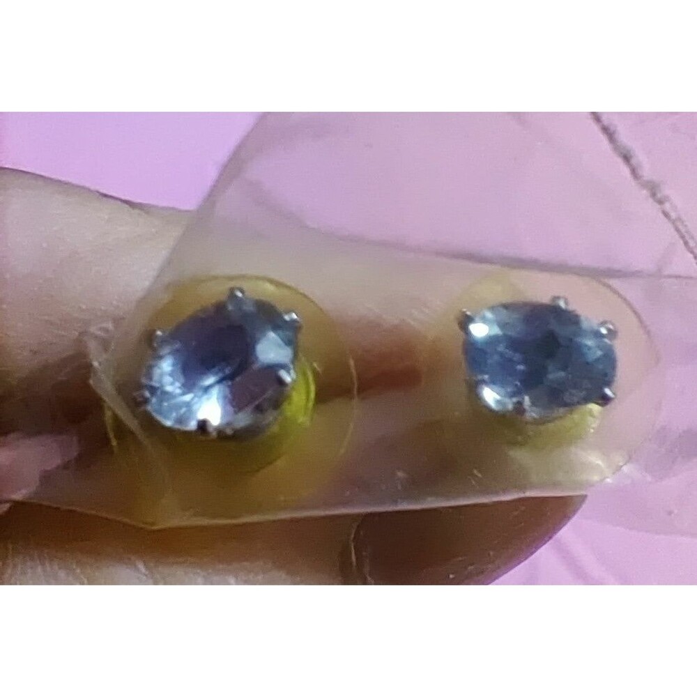 Topaz stud earrings - Picture 2 of 4